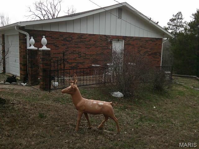 1559 Berry Dairy Road, De Soto, MO 63020