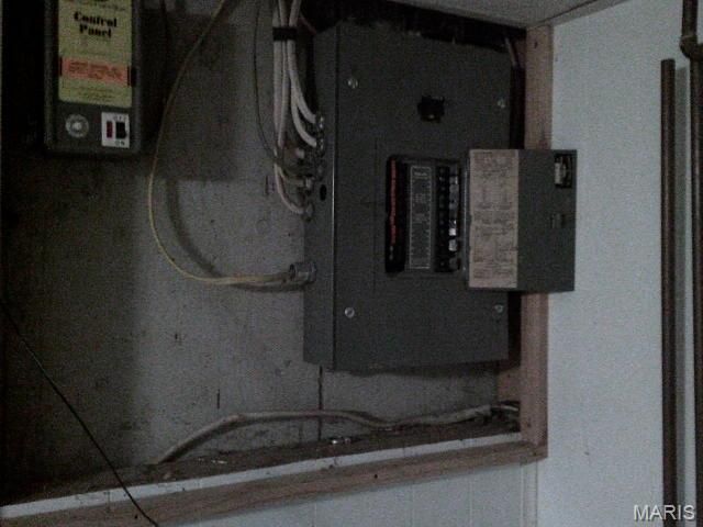 1559 Berry Dairy Road, De Soto, MO 63020