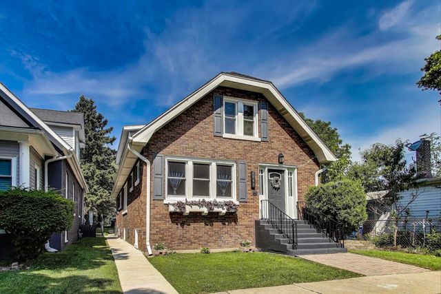 1102 Wadsworth Avenue, North Chicago, IL 60064