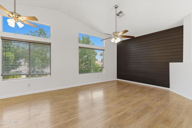 998 W LEAH Lane, Gilbert, AZ 85233