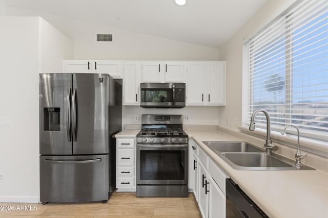 998 W LEAH Lane, Gilbert, AZ 85233