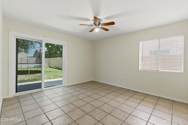 998 W LEAH Lane, Gilbert, AZ 85233