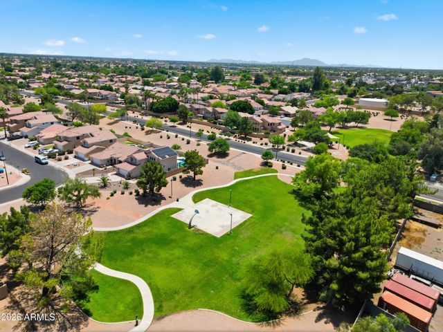 998 W LEAH Lane, Gilbert, AZ 85233