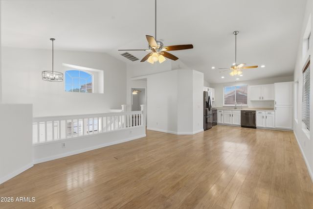 998 W LEAH Lane, Gilbert, AZ 85233