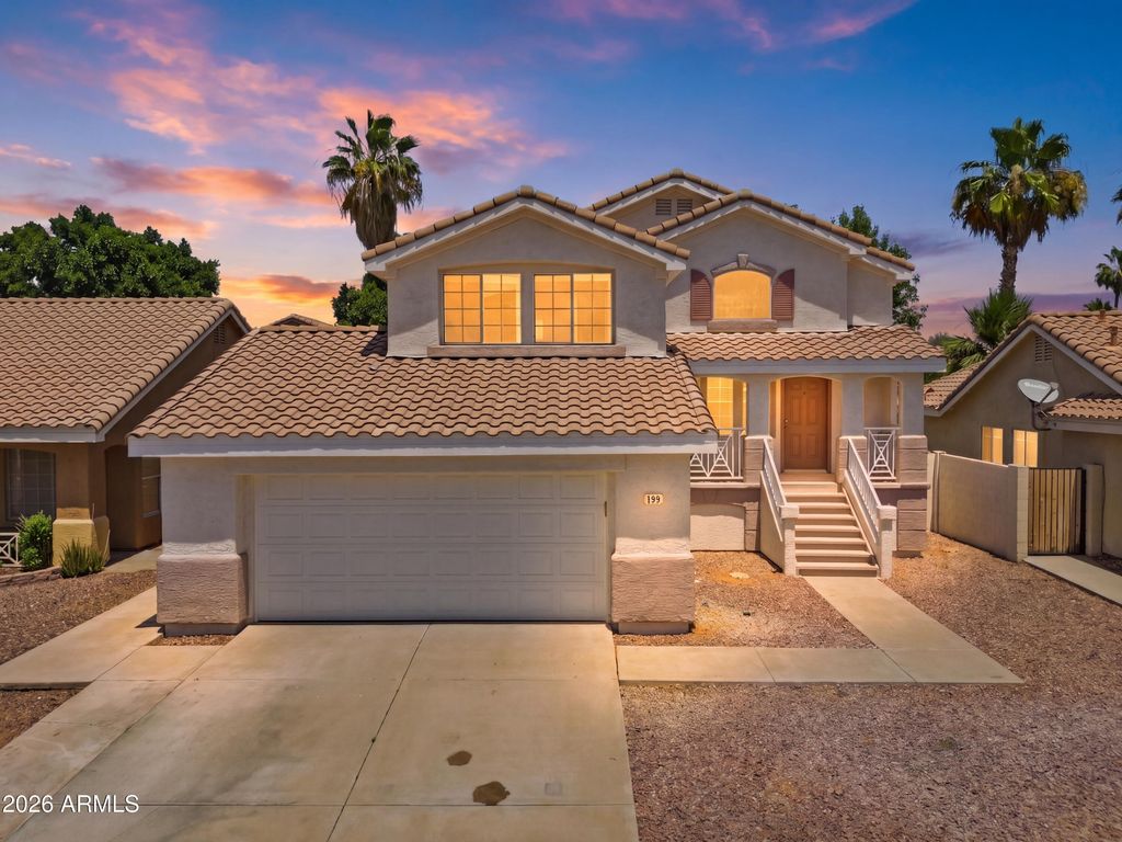 998 W LEAH Lane, Gilbert, AZ 85233