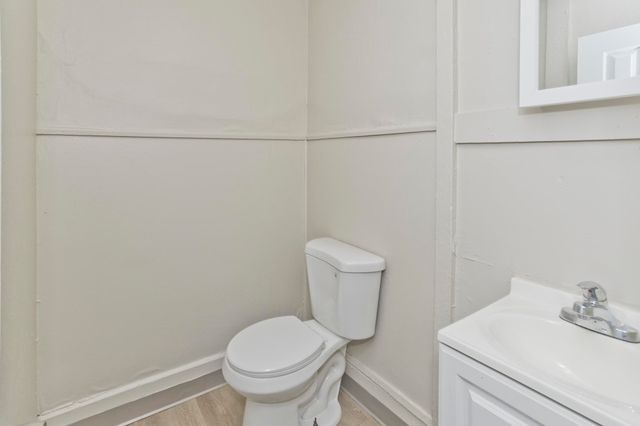 30 Hawthorne St, Springfield, MA 01105