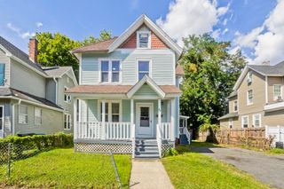 30 Hawthorne St, Springfield, MA 01105