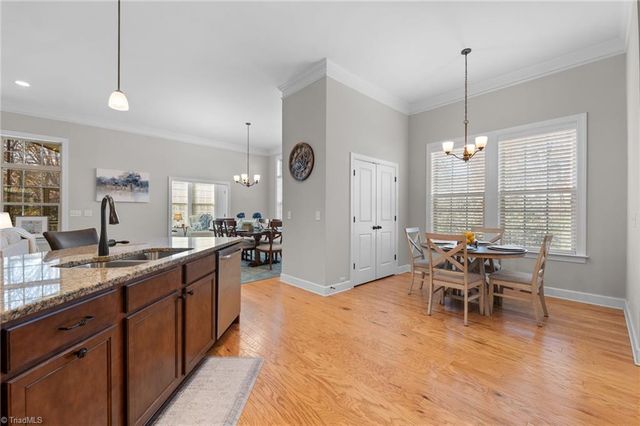 8811 Phillips Farm Road, Kernersville, NC 27284