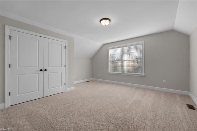 8811 Phillips Farm Road, Kernersville, NC 27284