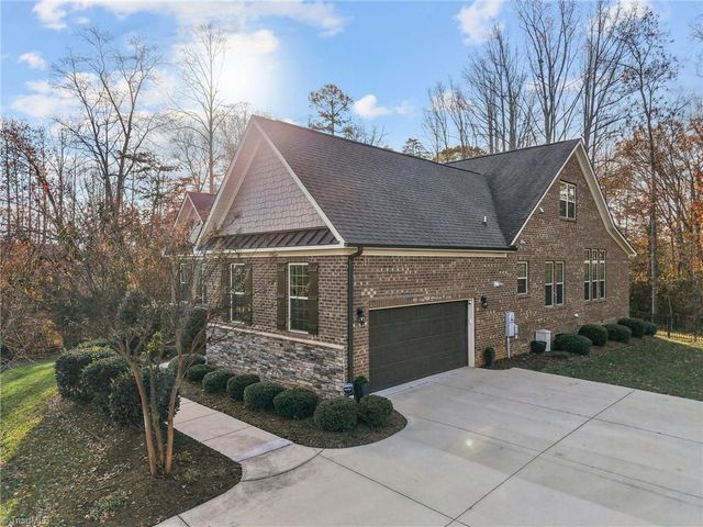 8811 Phillips Farm Road, Kernersville, NC 27284