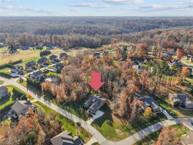 8811 Phillips Farm Road, Kernersville, NC 27284