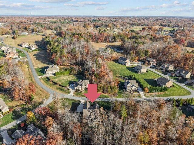 8811 Phillips Farm Road, Kernersville, NC 27284