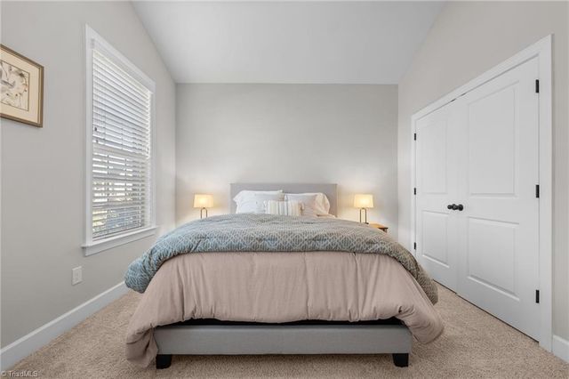 8811 Phillips Farm Road, Kernersville, NC 27284