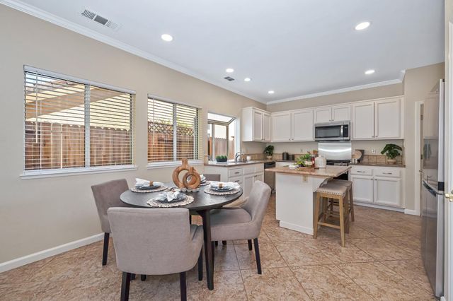 113 Tuscany Ct, Roseville, CA 95661