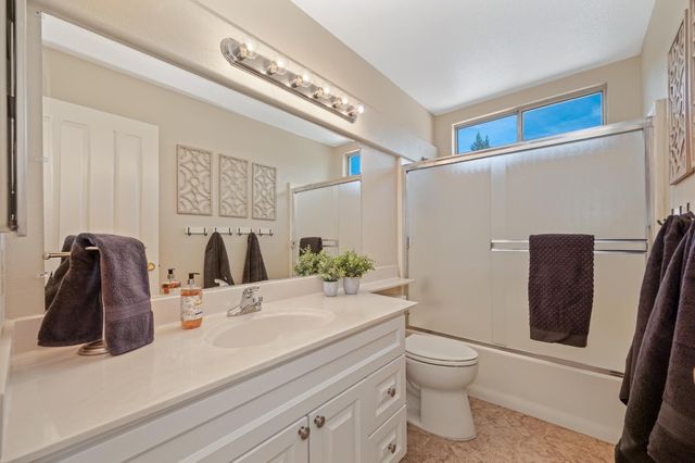 113 Tuscany Ct, Roseville, CA 95661