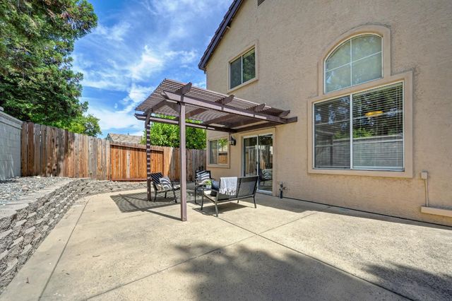 113 Tuscany Ct, Roseville, CA 95661
