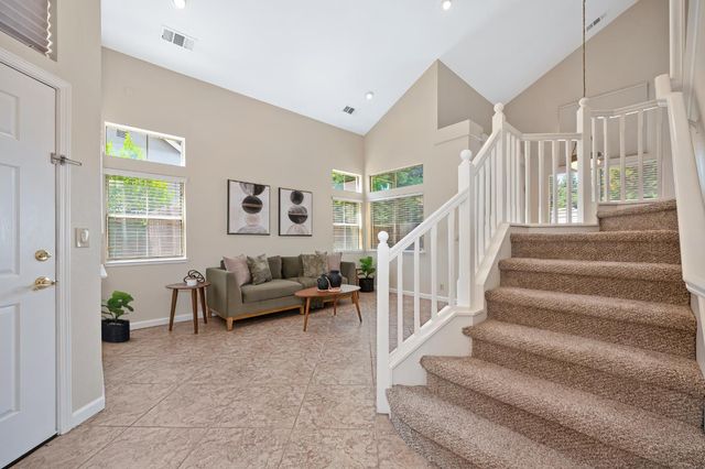 113 Tuscany Ct, Roseville, CA 95661