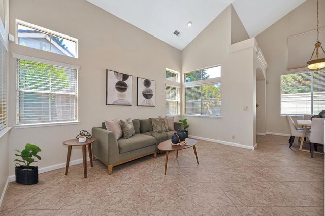 113 Tuscany Ct, Roseville, CA 95661