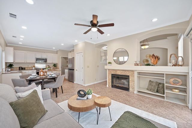 113 Tuscany Ct, Roseville, CA 95661
