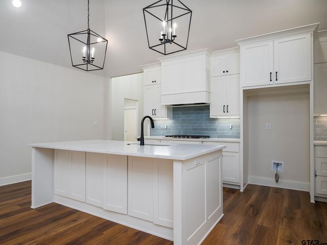 348 Heritage Way, Bullard, TX 75757