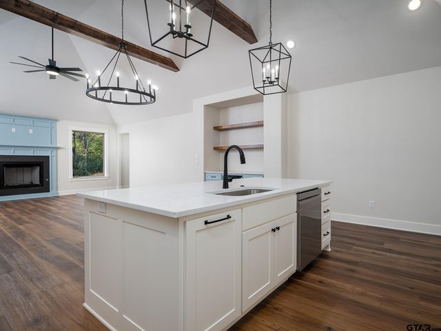 348 Heritage Way, Bullard, TX 75757