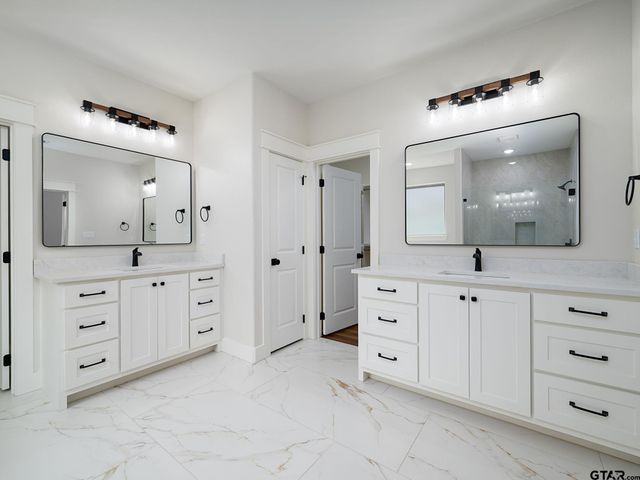 348 Heritage Way, Bullard, TX 75757