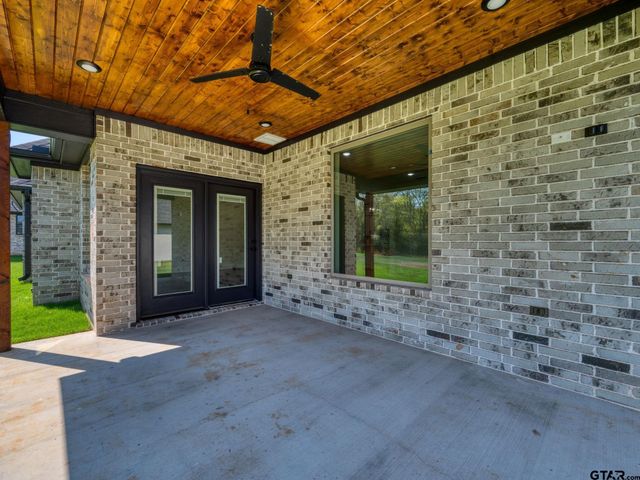 348 Heritage Way, Bullard, TX 75757