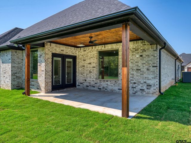 348 Heritage Way, Bullard, TX 75757