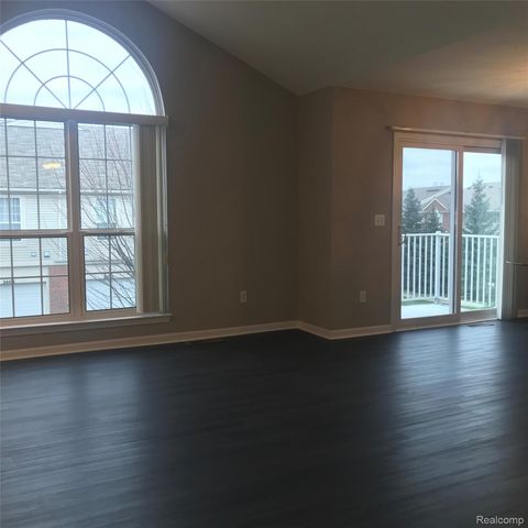 26210 Chesapeake Circle, Commerce Charter Township, MI 48390