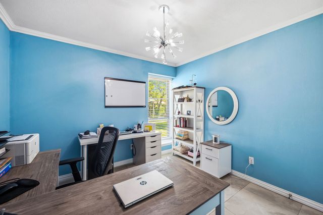 333 Sparks Street, Grand Prairie, TX 75051