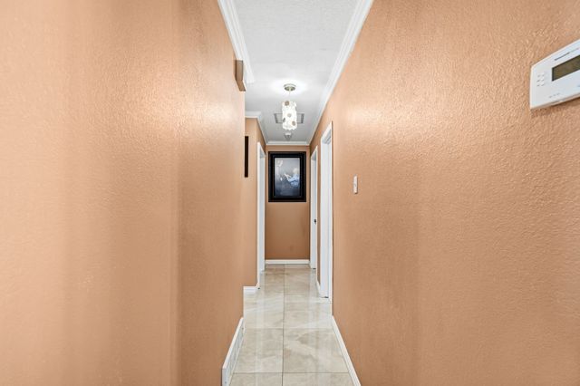 333 Sparks Street, Grand Prairie, TX 75051