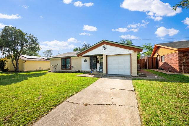 333 Sparks Street, Grand Prairie, TX 75051