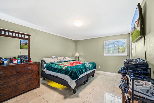 333 Sparks Street, Grand Prairie, TX 75051