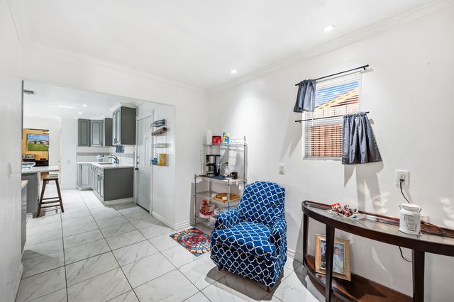 333 Sparks Street, Grand Prairie, TX 75051