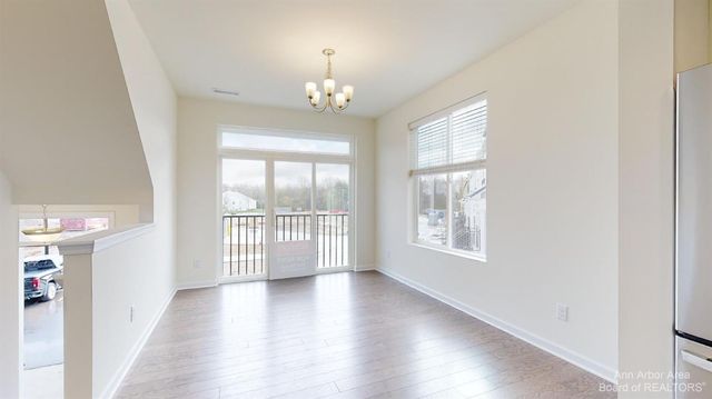 2725 Bristol Rdg Drive, Ann Arbor, MI 48105