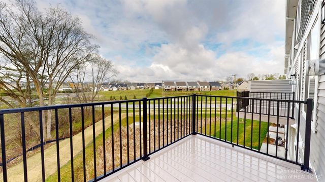 2725 Bristol Rdg Drive, Ann Arbor, MI 48105