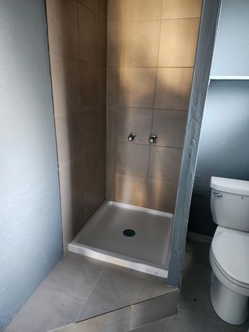 7220 Parker Road, Houston, TX 77016