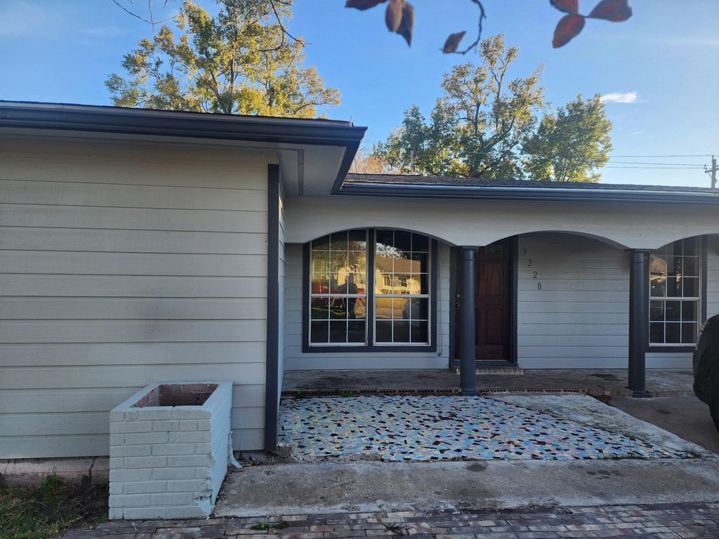 7220 Parker Road, Houston, TX 77016