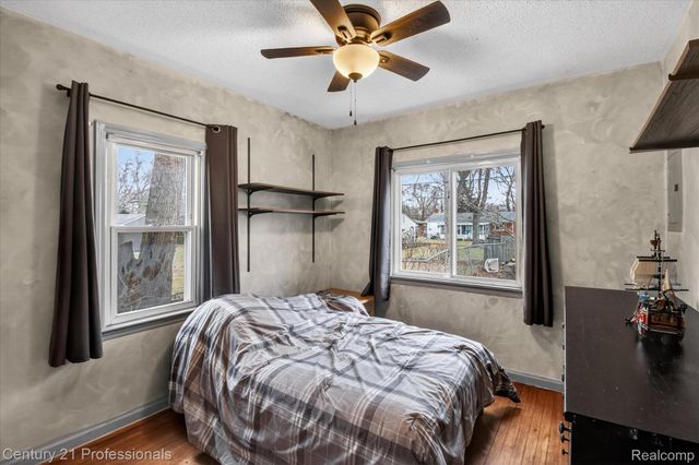 18292 Deering Street, Livonia, MI 48152