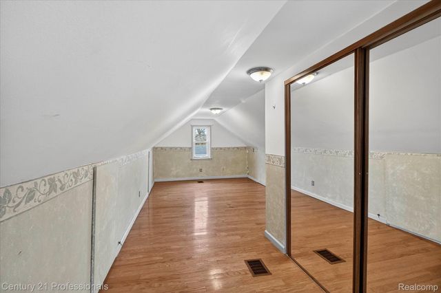 18292 Deering Street, Livonia, MI 48152