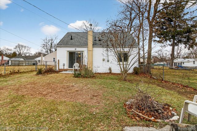 18292 Deering Street, Livonia, MI 48152