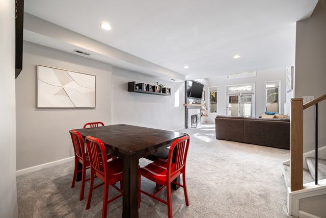 2106 W Erie Street 1E, Chicago, IL 60612