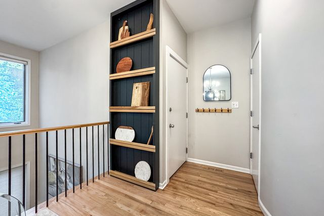 2106 W Erie Street 1E, Chicago, IL 60612