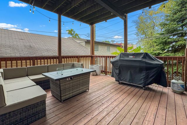 2106 W Erie Street 1E, Chicago, IL 60612