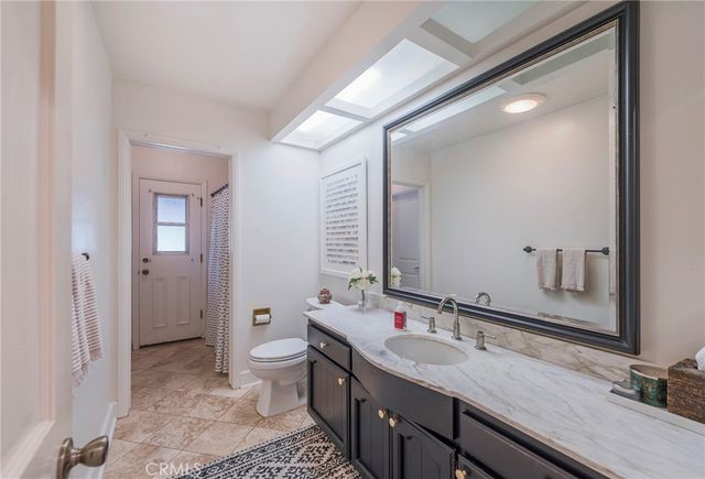 23 Country Meadow Road, Rolling Hills Estates, CA 90274