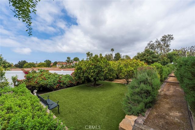 23 Country Meadow Road, Rolling Hills Estates, CA 90274