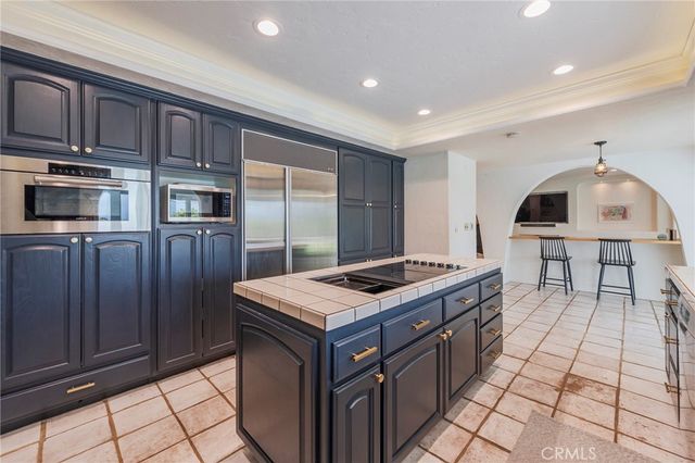 23 Country Meadow Road, Rolling Hills Estates, CA 90274