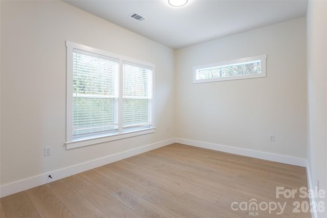 4 Wyndom Lane, Asheville, NC 28805