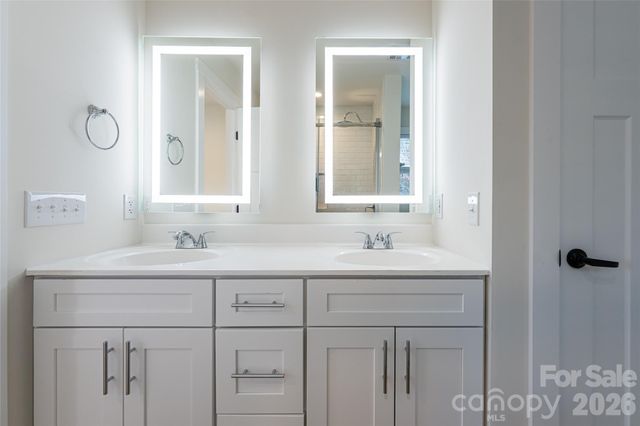 4 Wyndom Lane, Asheville, NC 28805