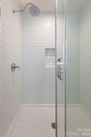 4 Wyndom Lane, Asheville, NC 28805